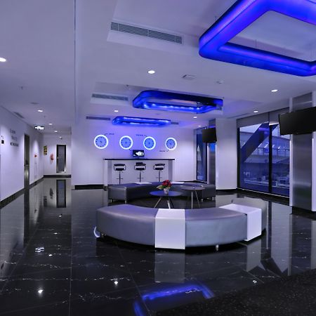 Hotel Neo+ Kebayoran Джакарта Екстер'єр фото