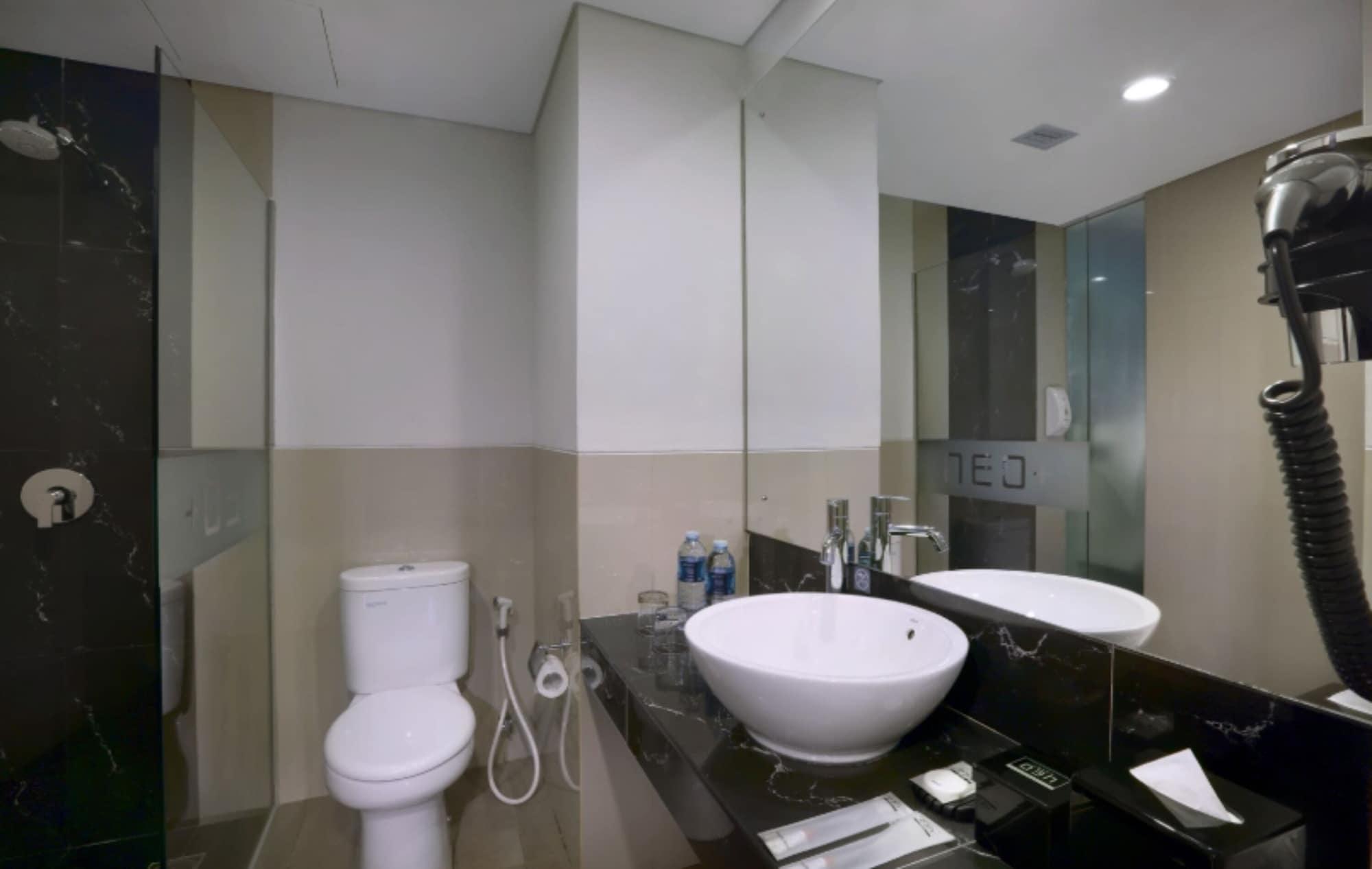 Hotel Neo+ Kebayoran Джакарта Екстер'єр фото