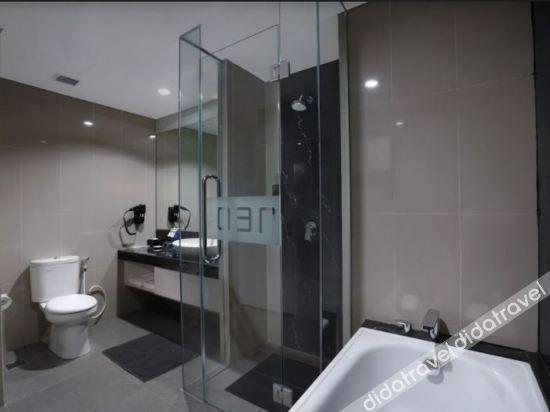 Hotel Neo+ Kebayoran Джакарта Екстер'єр фото